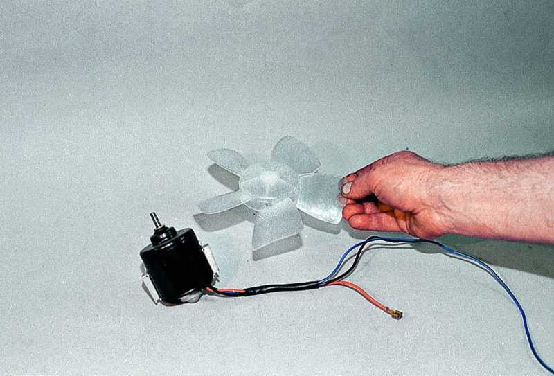 Как снять вентилятор печки ваз 2107 инжектор