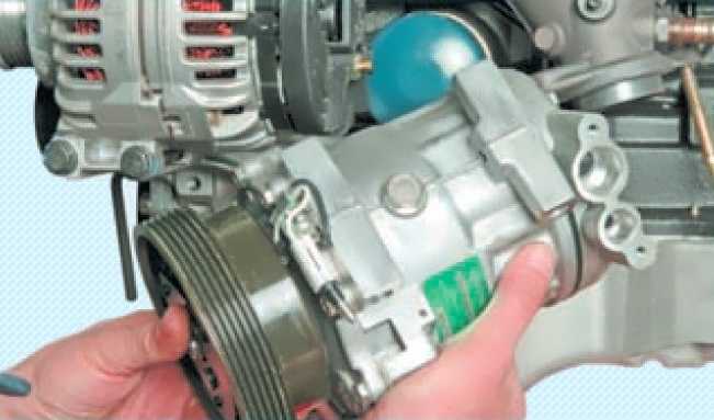 Снятие и установка генератора автомобиля лада ларгус