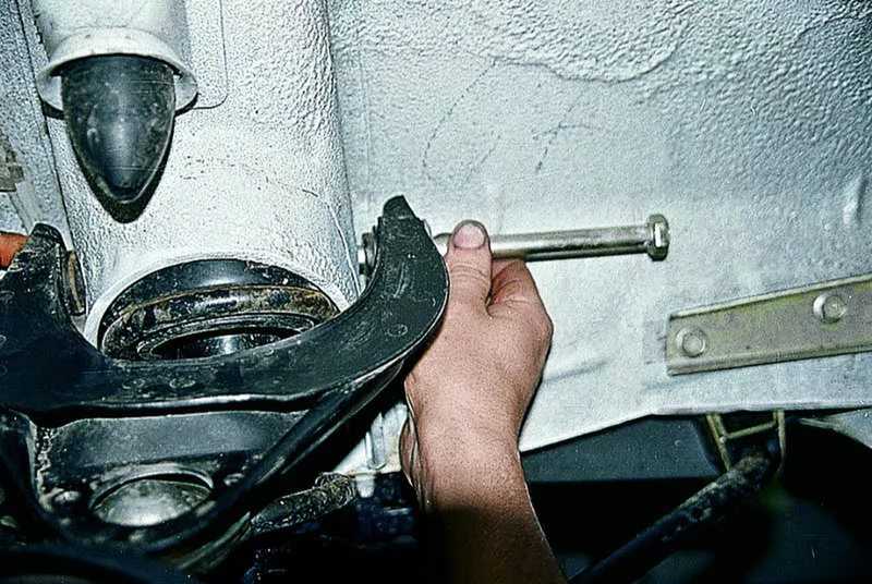 Передняя подвеска 2106, советы по ремонту собственными силами. как отремонтировать подвеску ваз 2106?