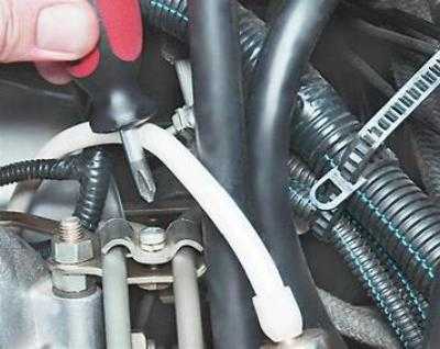 Как проверить давление в топливной рампе автомобилей lada