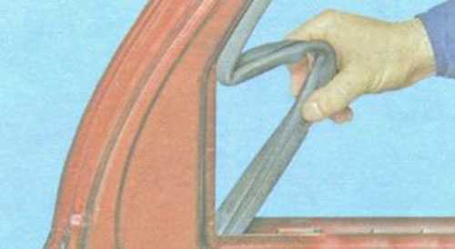 Замена лобового и заднего стекла на лада гранта своими руками