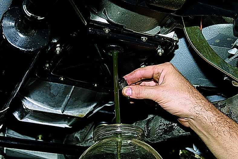 Замена масла и масляного фильтра в двигателе (для применения на моделях ваз-2108 / ваз-2109)