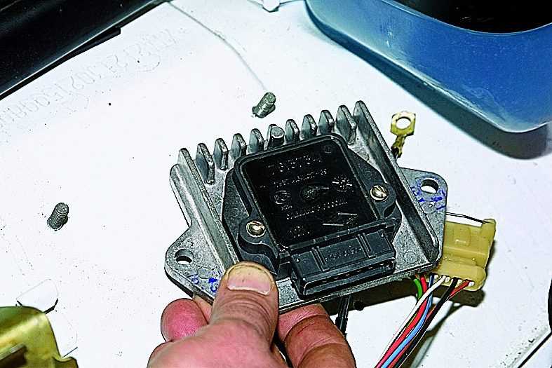 Не дает зарядку генератор ваз 2107 инжектор и карбюратор: почему горит лампочка аккумулятора, признаки, причины и способы устранения, инструкции с фото и видео