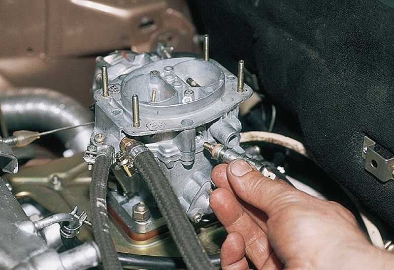 Ваз 21054 4дв. седан, 74 л.с, 5мкпп, 1979 – 2010 г.в. — двигатель работает неустойчиво или глохнет на холостом ходу