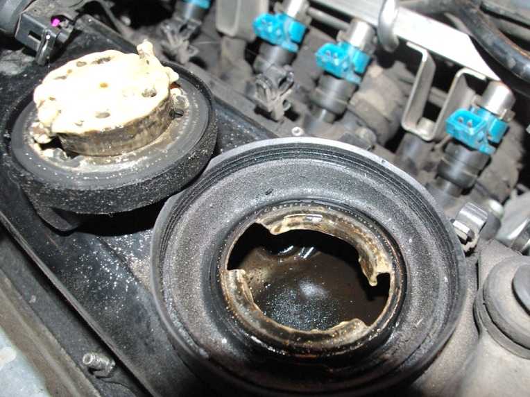 Почему в двигателе появилось масло: будь осторожен, водитель!
