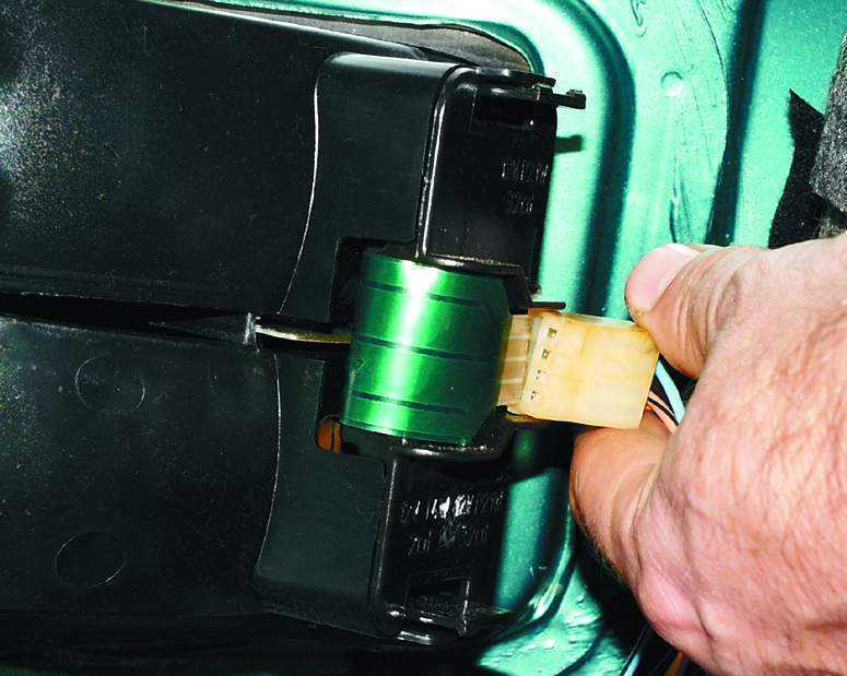 Не работает свет в багажнике ваз 2112. как сделать дополнительное освещение багажника ваз