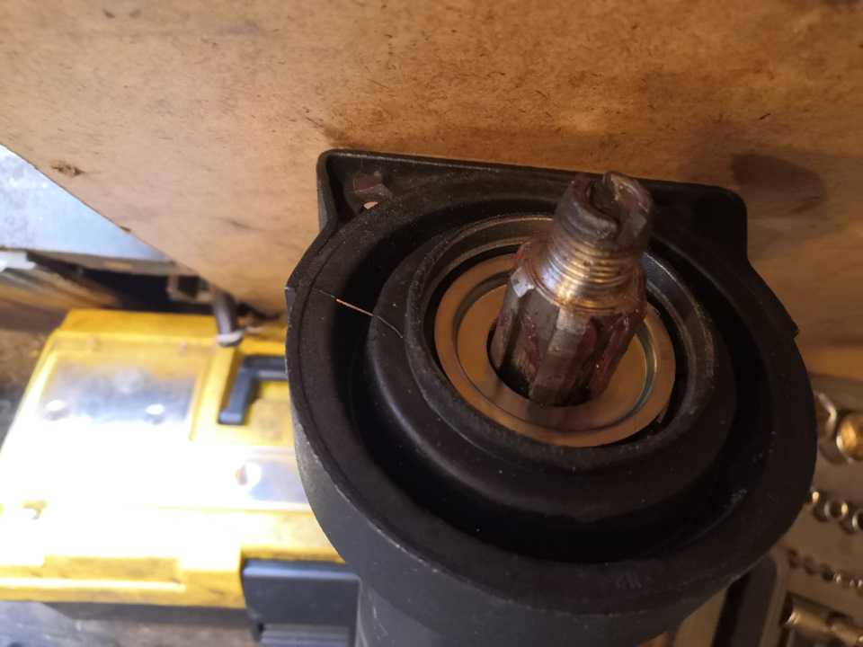 Как проверить подвесной подшипник ваз 2106. как заменить подшипник подвесной карданного вала