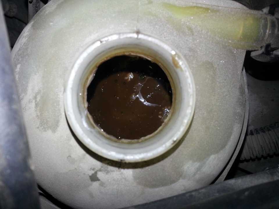 Масло в системе охлаждения двигателя ваз 2107 причины