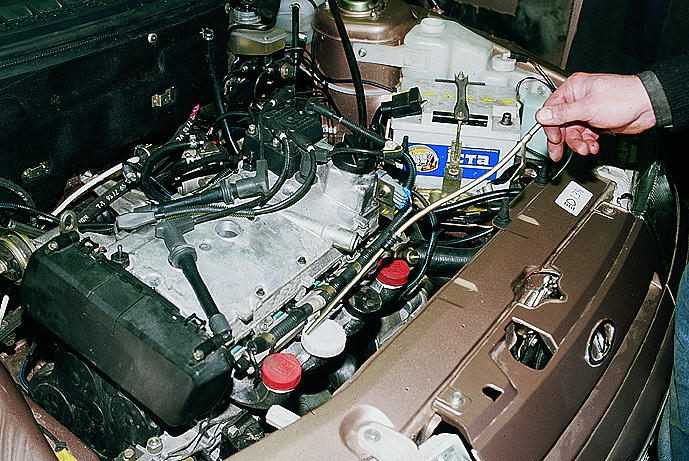 Двигатель 124 16 клапанный троит
